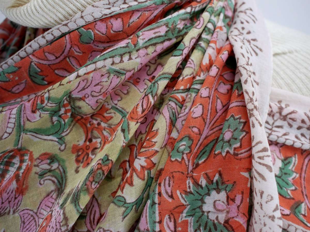 Foulard Vert Anis, Orange, Rose Pâle, Vert Bleuté - W408-3