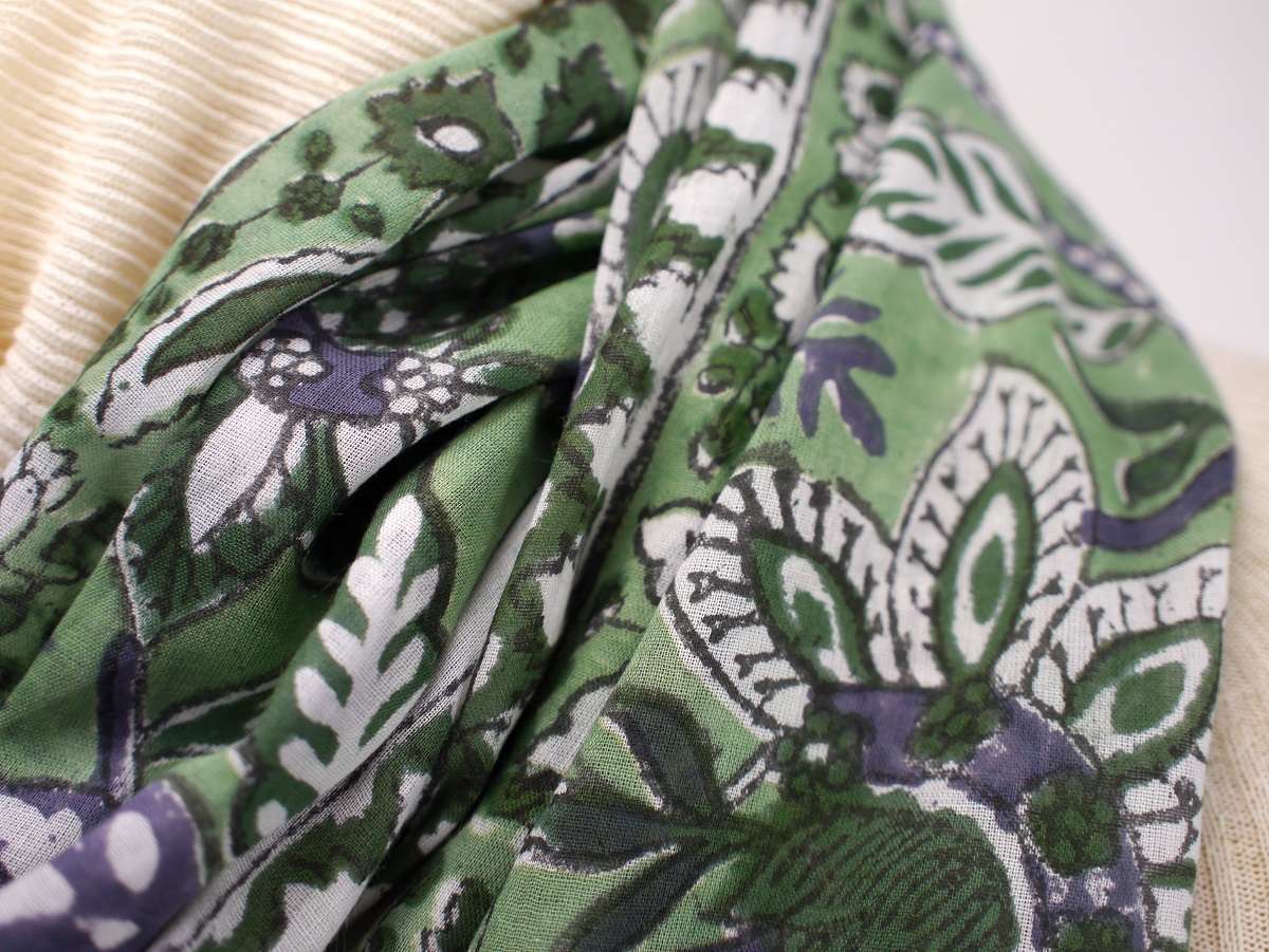 Foulard Blanc, Vert et Violet - S404-9